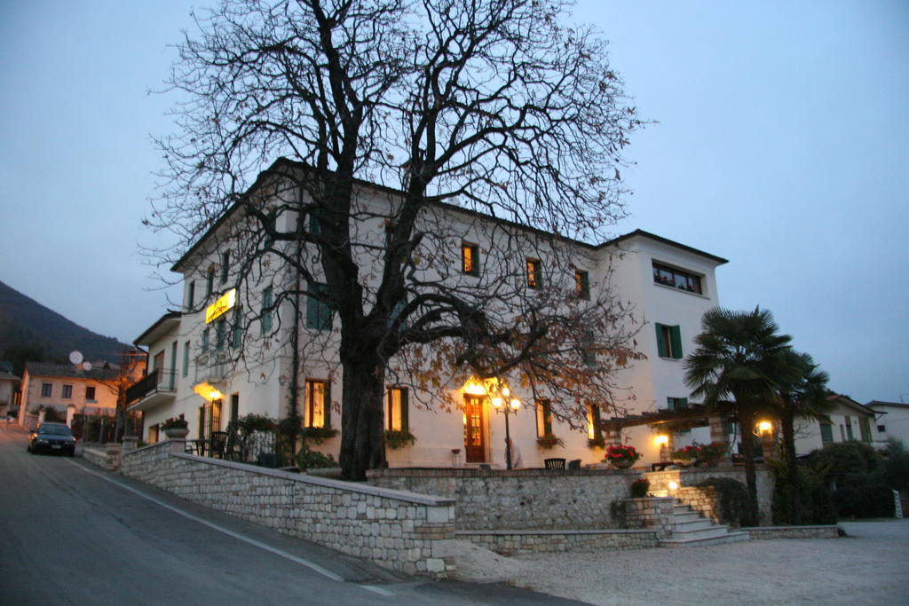 Locanda Alla Posta บอร์โซ เดล กราปปา ภายนอก รูปภาพ